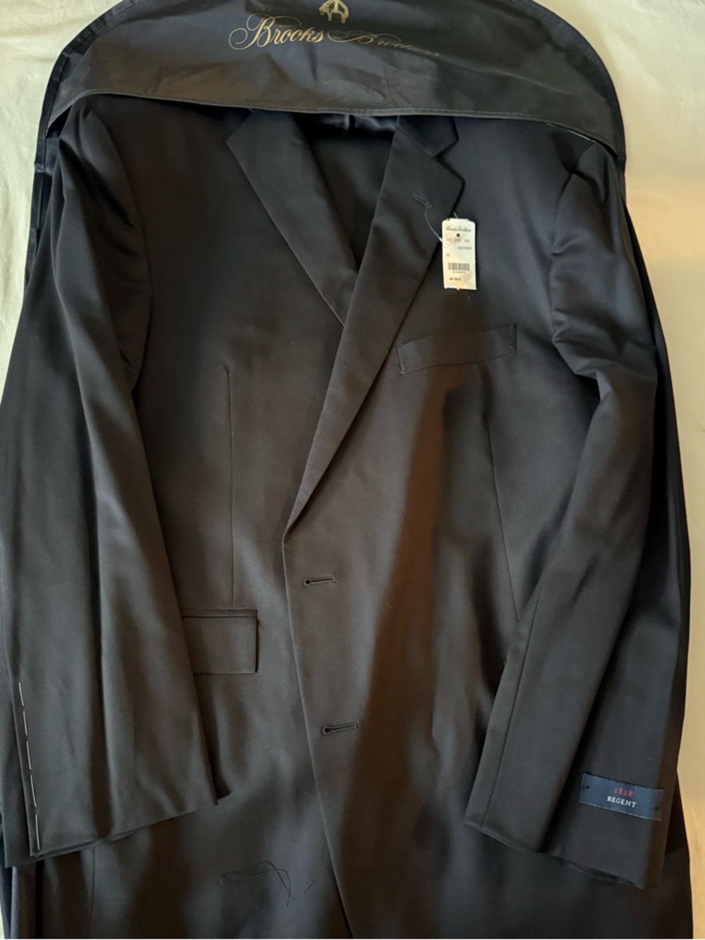 Brooks Brothers Navy 2 button Regent 48R suit
